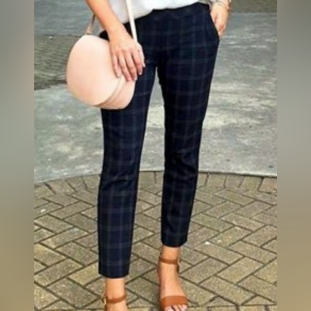 Cabi Connery Trouser Pants. Size 6